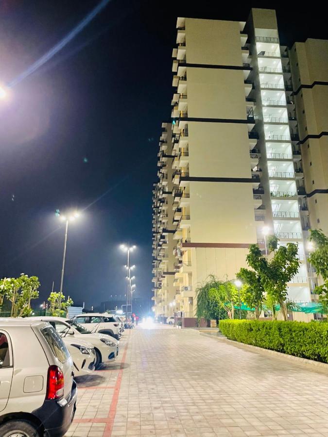 Achyutam Homes Lucknow Extérieur photo